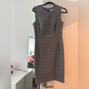 Calvin Klein Sleeveless Black & White Sheath Dress